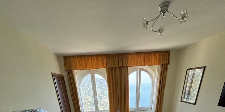 Pobyt na pobreží Amalfi v mestečku Ravello: 4* hotel s raňajkami a bazénom, 1,5 km od mora