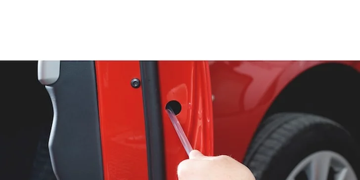 Antikorózne ošetrenie podvozku a dutín vozidla: ochrana so systémom DINITROL