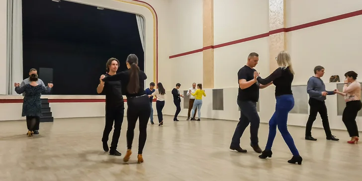 Kurz spoločenských tancov pre začiatočníkov v DANCETIME Studio