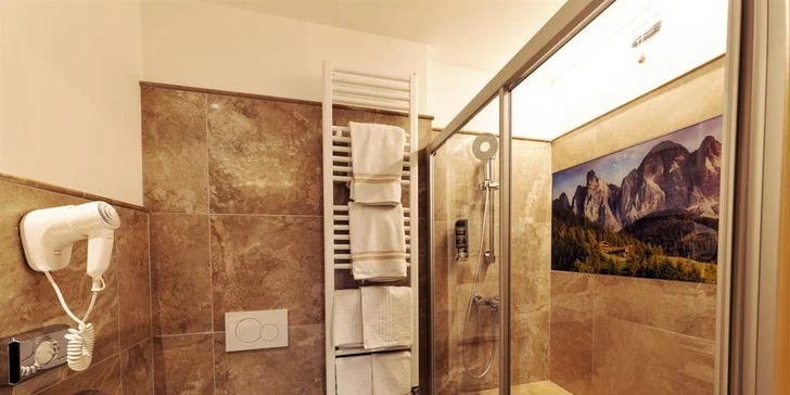 Zimné Brentské Dolomity s raňajkami alebo polpenziou a wellness pre 2 osoby