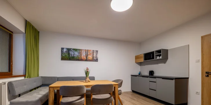 Štýlové apartmány na Liptove: strava, výhľad na hory aj wellness v hobitích domčekoch