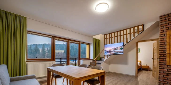 Štýlové apartmány na Liptove: strava, výhľad na hory aj wellness v hobitích domčekoch