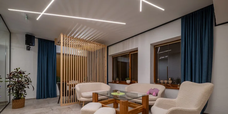 Štýlové apartmány na Liptove: strava, výhľad na hory aj wellness v hobitích domčekoch