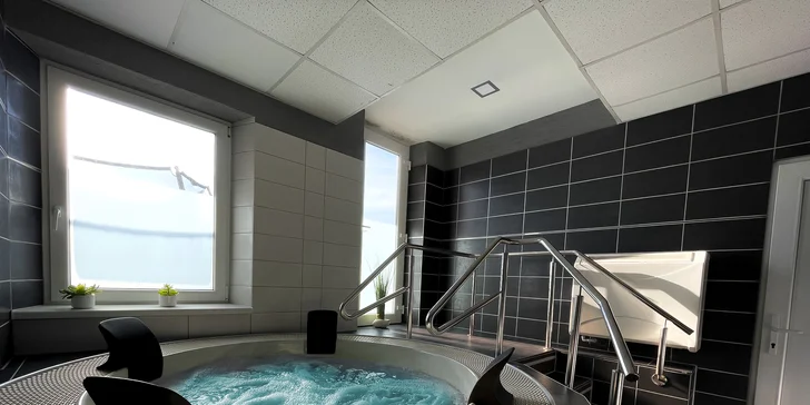 Pobyt v Uničove s raňajkami alebo polpenziou, bazénom, neobmedzeným wellness aj bowlingom