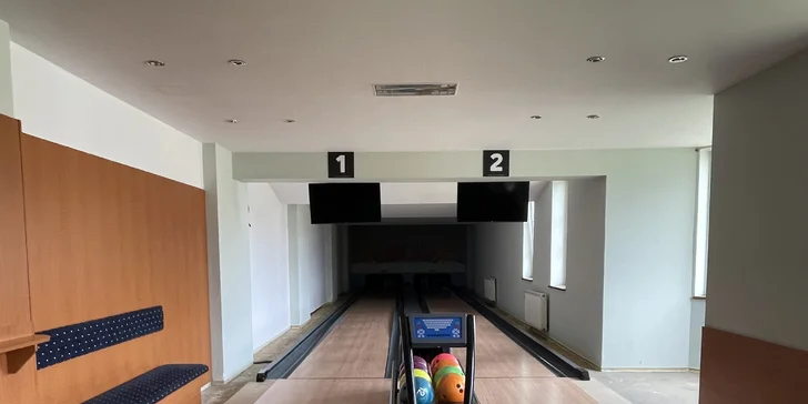 Pobyt v Uničove s raňajkami alebo polpenziou, bazénom, neobmedzeným wellness aj bowlingom