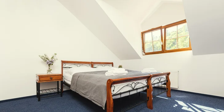 Dovolenka v stredných Čechách pre vášnivých vodákov aj turistov: izba alebo chatka priamo pri brehu rieky Sázavy