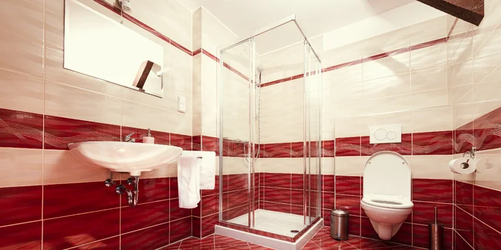 Dovolenka v stredných Čechách pre vášnivých vodákov aj turistov: izba alebo chatka priamo pri brehu rieky Sázavy