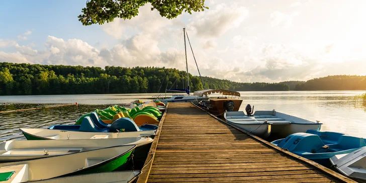 Pobyt pri Mazurských jazerách: 4* hotel s raňajkami, wellness a zábava pre malých aj veľkých