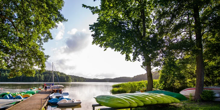Pobyt pri Mazurských jazerách: 4* hotel s raňajkami, wellness a zábava pre malých aj veľkých