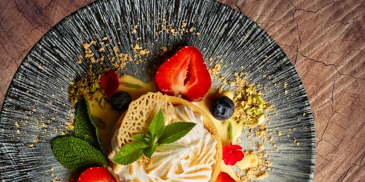 Pobyt pri Mazurských jazerách: 4* hotel s raňajkami, wellness a zábava pre malých aj veľkých