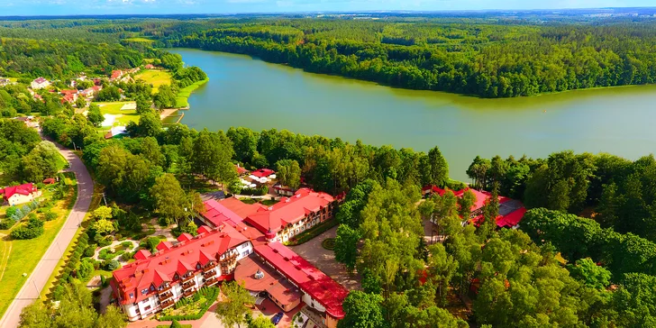 Pobyt pri Mazurských jazerách: 4* hotel s raňajkami, wellness a zábava pre malých aj veľkých