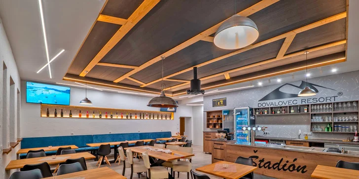 Štýlové apartmány na Liptove: strava, výhľad na hory aj wellness v hobitích domčekoch