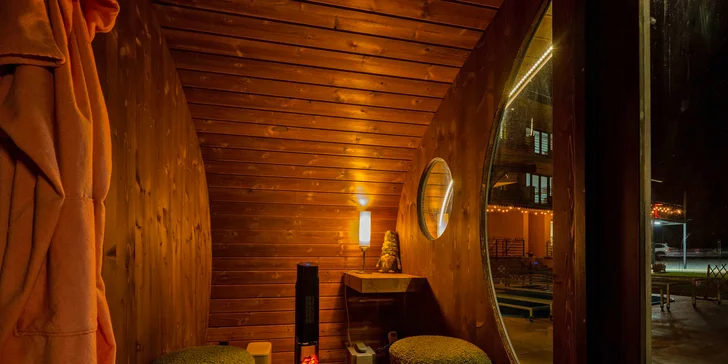 Štýlové apartmány na Liptove: strava, výhľad na hory aj wellness v hobitích domčekoch