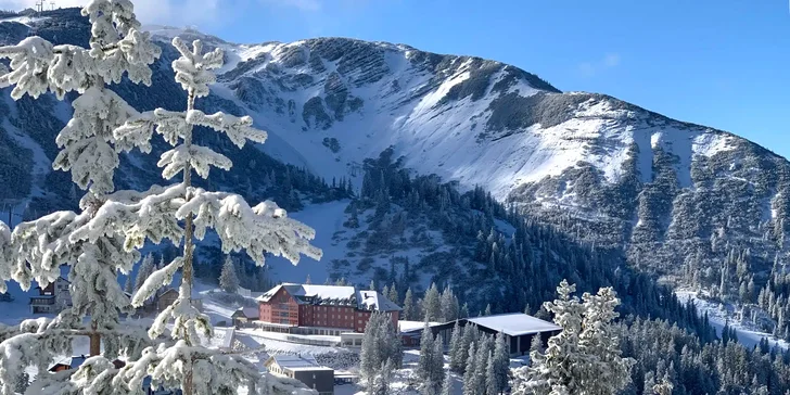 Rakúske Alpy: hotel v 1500 metroch, raňajky, sauny a lyžovanie
