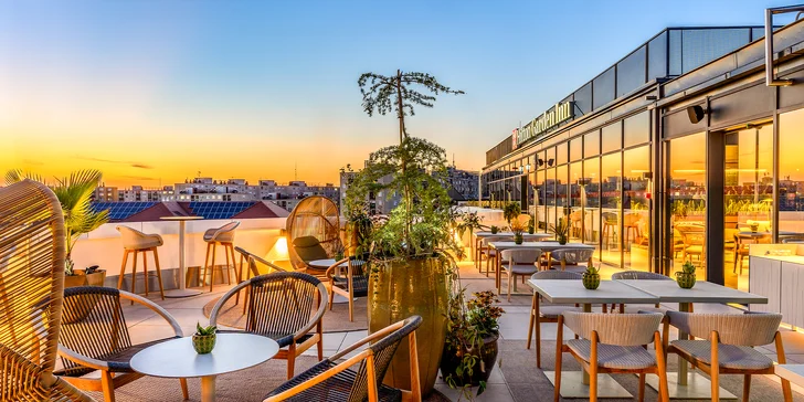 Štvorhviezdičkový hotel v centre Debrecínu: polpenzia aj drink Sky Bare s panoramatickým výhľadom