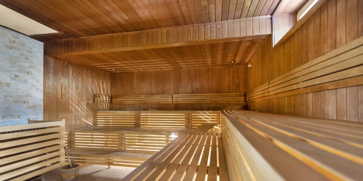 Krásny hotel v Štajerských Alpách s polpenziou a neobmedzenými saunami