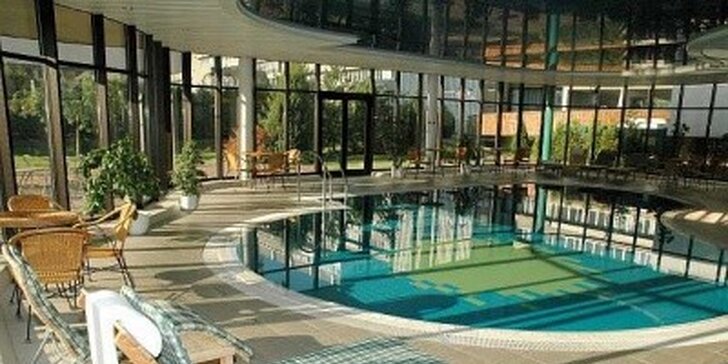 Celodenný vstup alebo permanentka na 5 vstupov do wellness centra hotela Holiday Inn v Bratislave