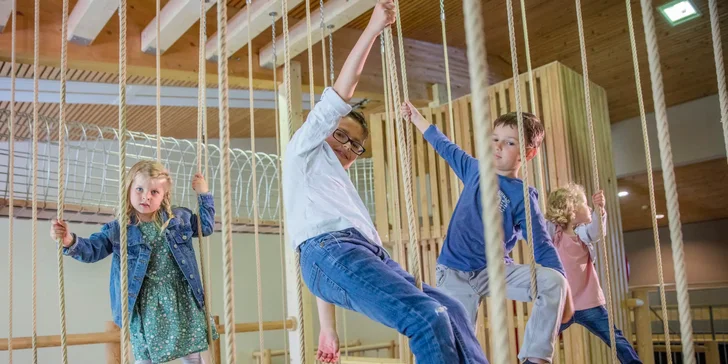 Rodinná dovolenka v Rakúsku: hotel s polpenziou a wellness, malá zoo aj vonkajšie bazény