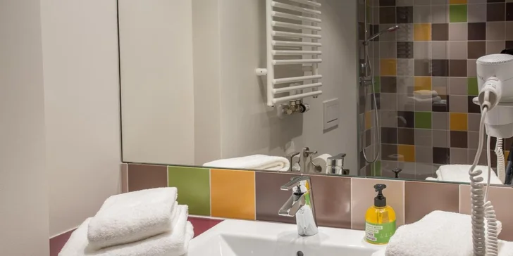 Pobyt v modernom horskom hoteli v Korutánsku s raňajkami a saunami