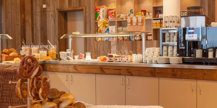 Pobyt v modernom horskom hoteli v Korutánsku s raňajkami a saunami