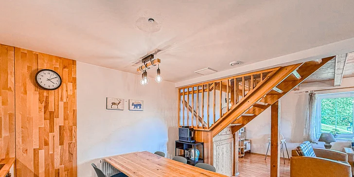 Chaty v Čistej v Krkonošiach až pre 8 osôb: zjazdovky, výlety a v lete bazén