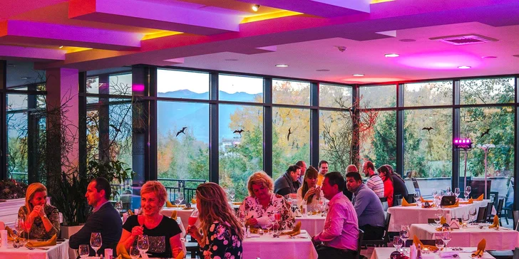 Romantika pre dvoch v Žiline so sektom, polpenziou a neobmedzeným vstupom do wellness