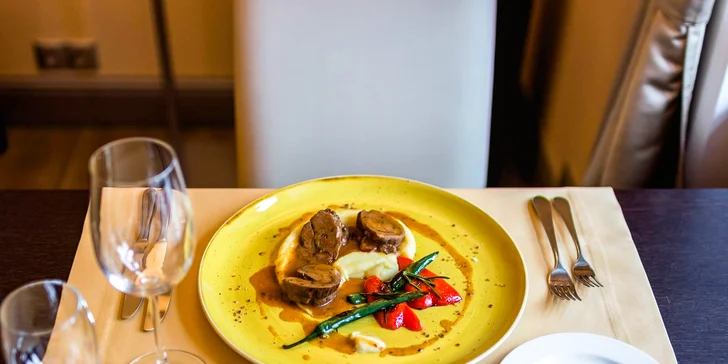 Romantika pre dvoch v Žiline so sektom, polpenziou a neobmedzeným vstupom do wellness