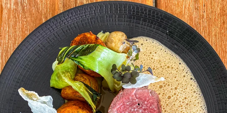 Romantika pre dvoch v Žiline so sektom, polpenziou a neobmedzeným vstupom do wellness