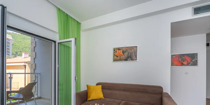 Pohoda pri mori v Čiernej Hore: apartmány kúsok od pláže aj vonkajší bazén