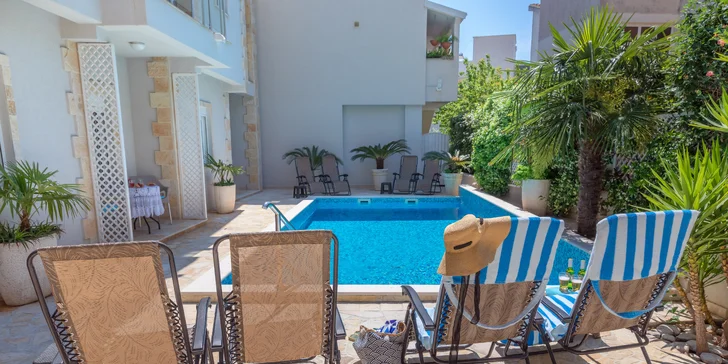 Pohoda pri mori v Čiernej Hore: apartmány kúsok od pláže aj vonkajší bazén