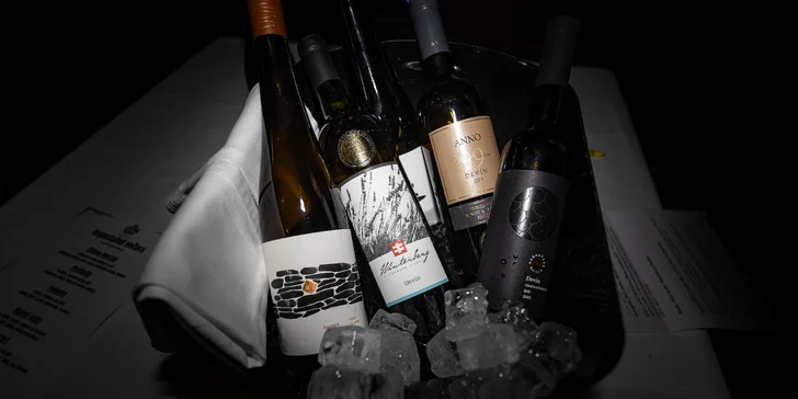 Ochutnávky vína: 10 unikátnych vzoriek s občerstvením aj tombolou