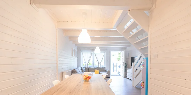 Domčeky alebo apartmány pri Balte s wellness aj animáciami neďaleko Sloviňského národného parku