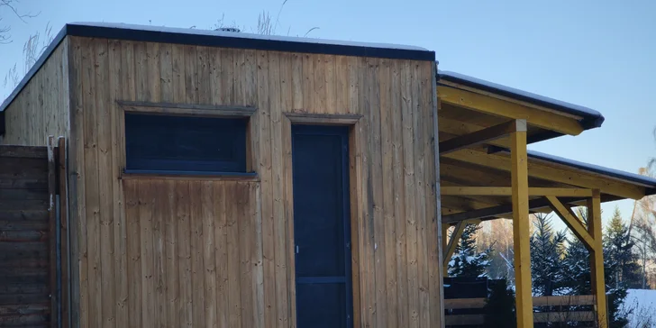 Luxusná chata v kempe na Vysočine: vonkajšia vírivka a výlety po kraji lesov a rybníkov