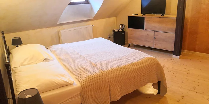 Pobyt v srdci Mikulova v Boutique hoteli Templ: raňajky, degustačné menu s párovaním vín a noc zdarma