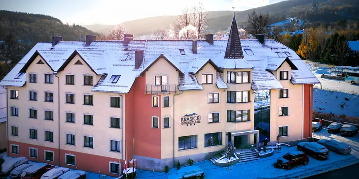 Oddychový pobyt pre dvoch aj rodinu v poľských Jizerkách: polpenzia, neobmedzený wellness