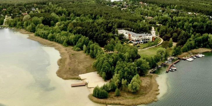 4* hotel pri malebnom poľskom jazere v srdci prírodnej rezervácie: jedlo, wellness