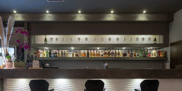 4* hotel pri malebnom poľskom jazere v srdci prírodnej rezervácie: jedlo, wellness