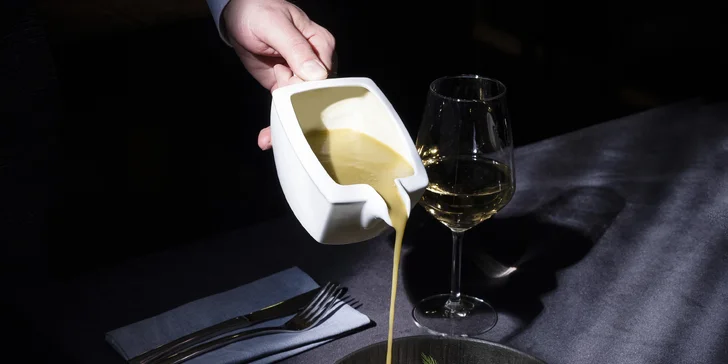 4* hotel pri malebnom poľskom jazere v srdci prírodnej rezervácie: jedlo, wellness