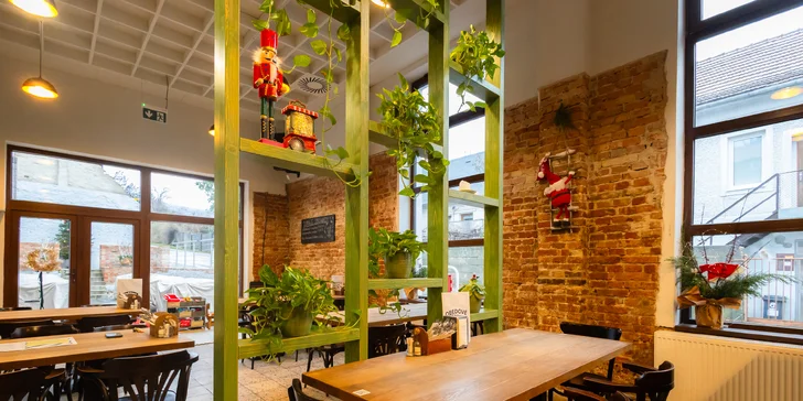 Hovädzí burger či burrito s hranolčekmi v populárnom BeAboute