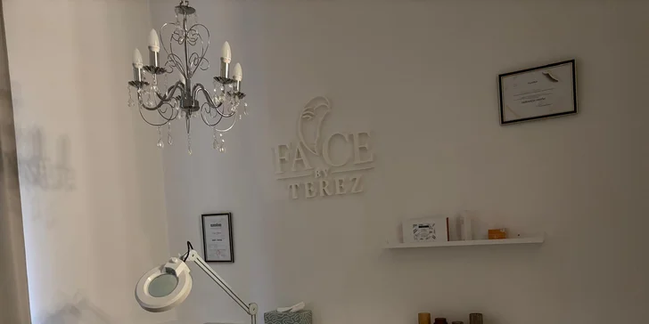 Omladenie bez skalpela a ihiel: liftingová masáž, Guasha face workout alebo výhodný balíček