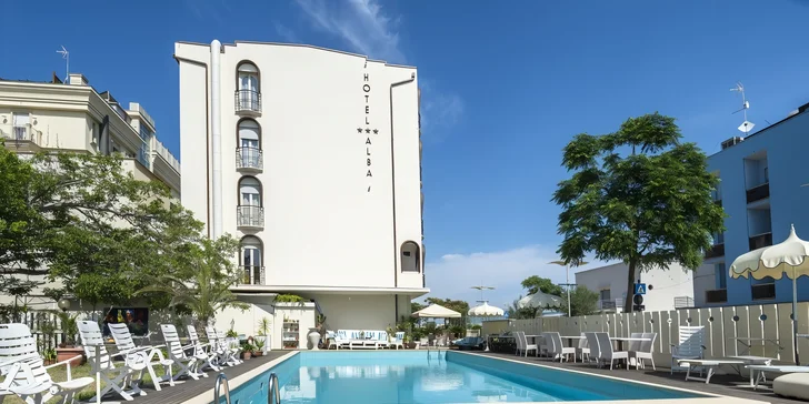 Talianske prázdniny plné slnka: 3* hotel kúsok od piesočnatej pláže, plná penzia, zábavné parky v okolí