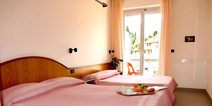 Pohoda v Taliansku: 3* hotel neďaleko pláže v letovisku Alassio, raňajky alebo polpenzia, bazén