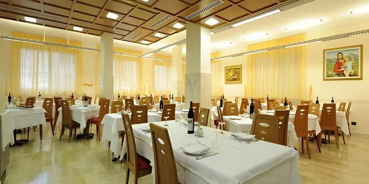 Pohoda v Taliansku: 3* hotel neďaleko pláže v letovisku Alassio, raňajky alebo polpenzia, bazén