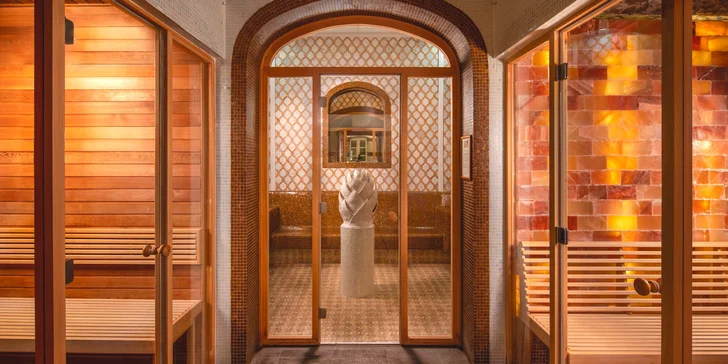 Romantický wellness pobyt v historickom hoteli na severe Maďarska s polpenziou a masážou