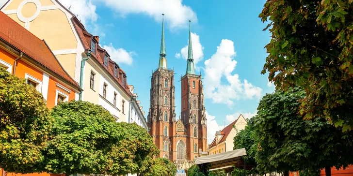 Hotel v centre Vroclavu len 5 min. pešo od Staromestského námestia: wellness a raňajky alebo polpenzia