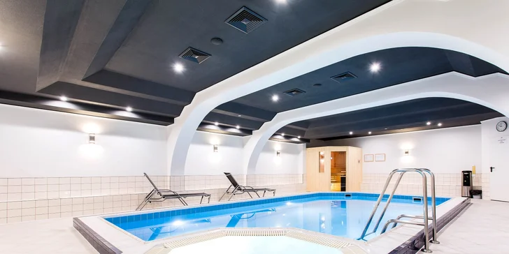 Hotel v centre Vroclavu len 5 min. pešo od Staromestského námestia: wellness a raňajky alebo polpenzia