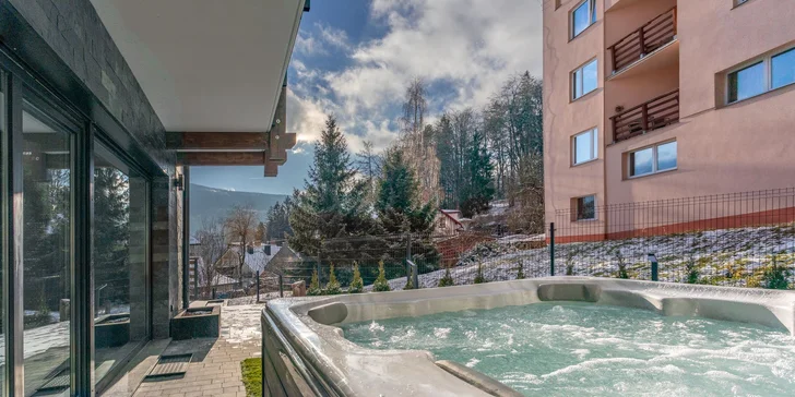 Dovolenka v Sklárskej Porube: apartmány s možnosťou raňajok, sauna a vírivka