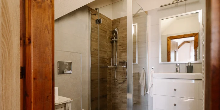 Pobyt v obľúbenom vidieckom sídle Gazdovský dvor v Bešeňovej s mini wellness