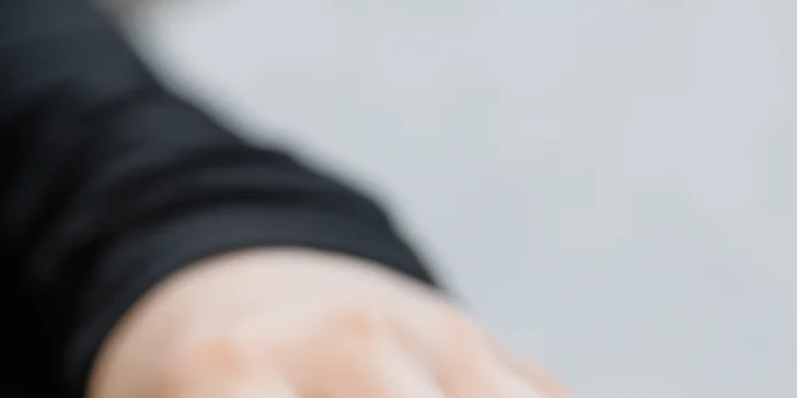 Manikúra s gél lakom, gélové nechty alebo výhodný balíček s gél lakom na ruky aj nohy