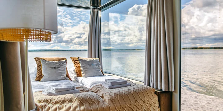 Luxusné houseboaty a bubliny na jazere: privátne wellness, strava, vodné športy a more 300 m